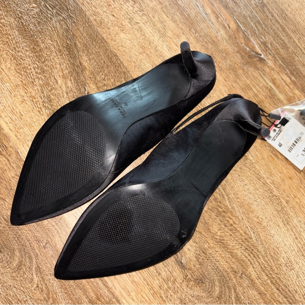 Zara Satin Slingback Heels Black Size 9 Elastic Back Strap, Extra Heel Pieces - Picture 7 of 8